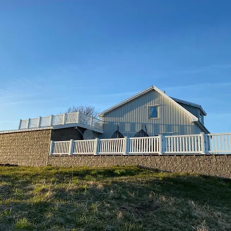 Netskaret At Sorarnoy Feriehus