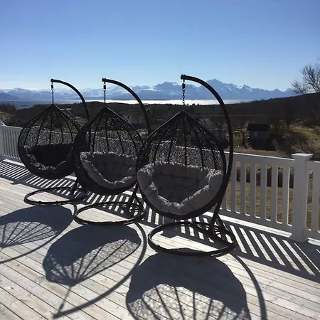 Netskaret At Sorarnoy Casa de Férias *