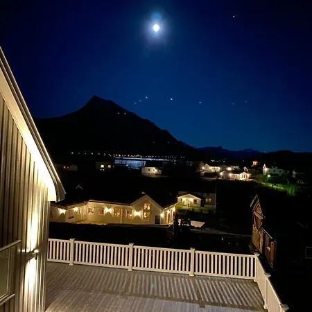 Netskaret At Sorarnoy Holiday home Arnoy