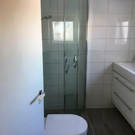 Holiday home Netskaret At Sorarnoy *